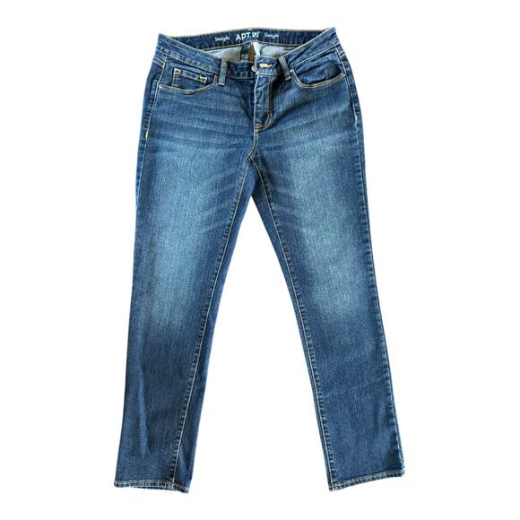 Apt. 9 | Women's Blue Straight Jeans | Size 8P | 1053 - Picture 2 of 9